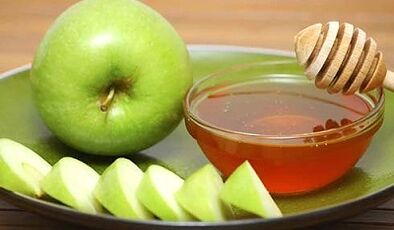 Maschera alla mela per ringiovanire la pelle del viso